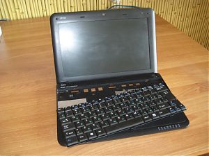 MSI Wind U100: клавиатура отдельно от ноутбука.